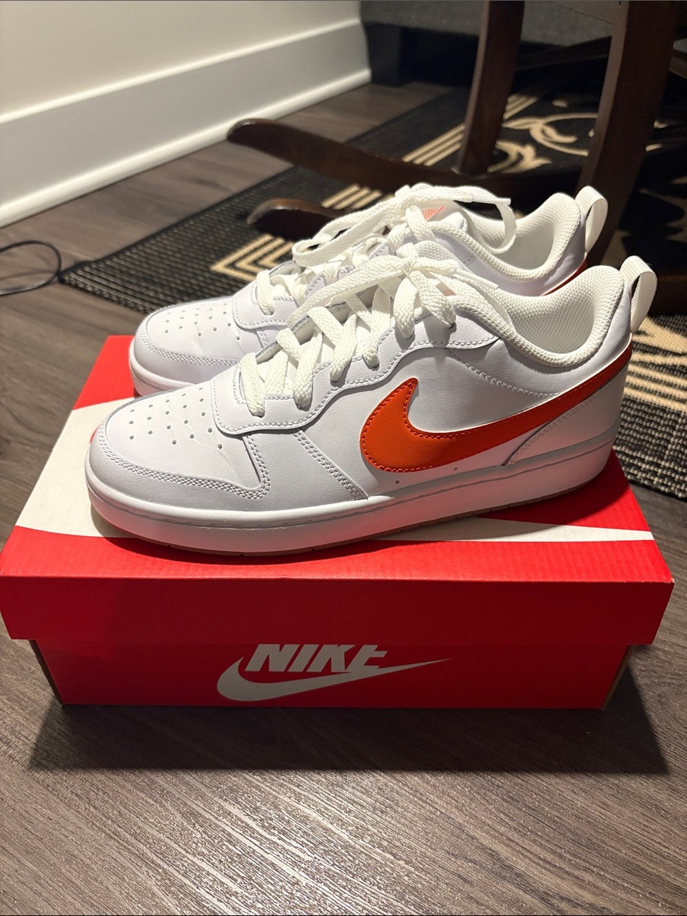 Nearly New Nike Court Borough Low 2 GS Sneakers - Youth 6.5 (Women’s 8)
